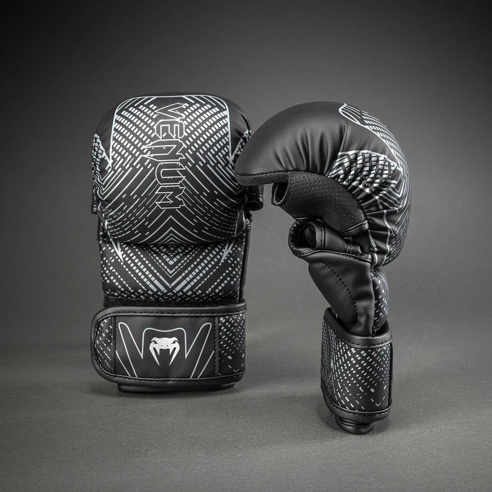 Guantes de boxeo Venum Midnight Fury