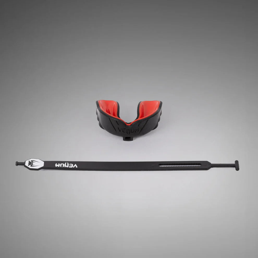 Protector Bucal Venum Challenger con/sin Correa (Negro/Rojo)