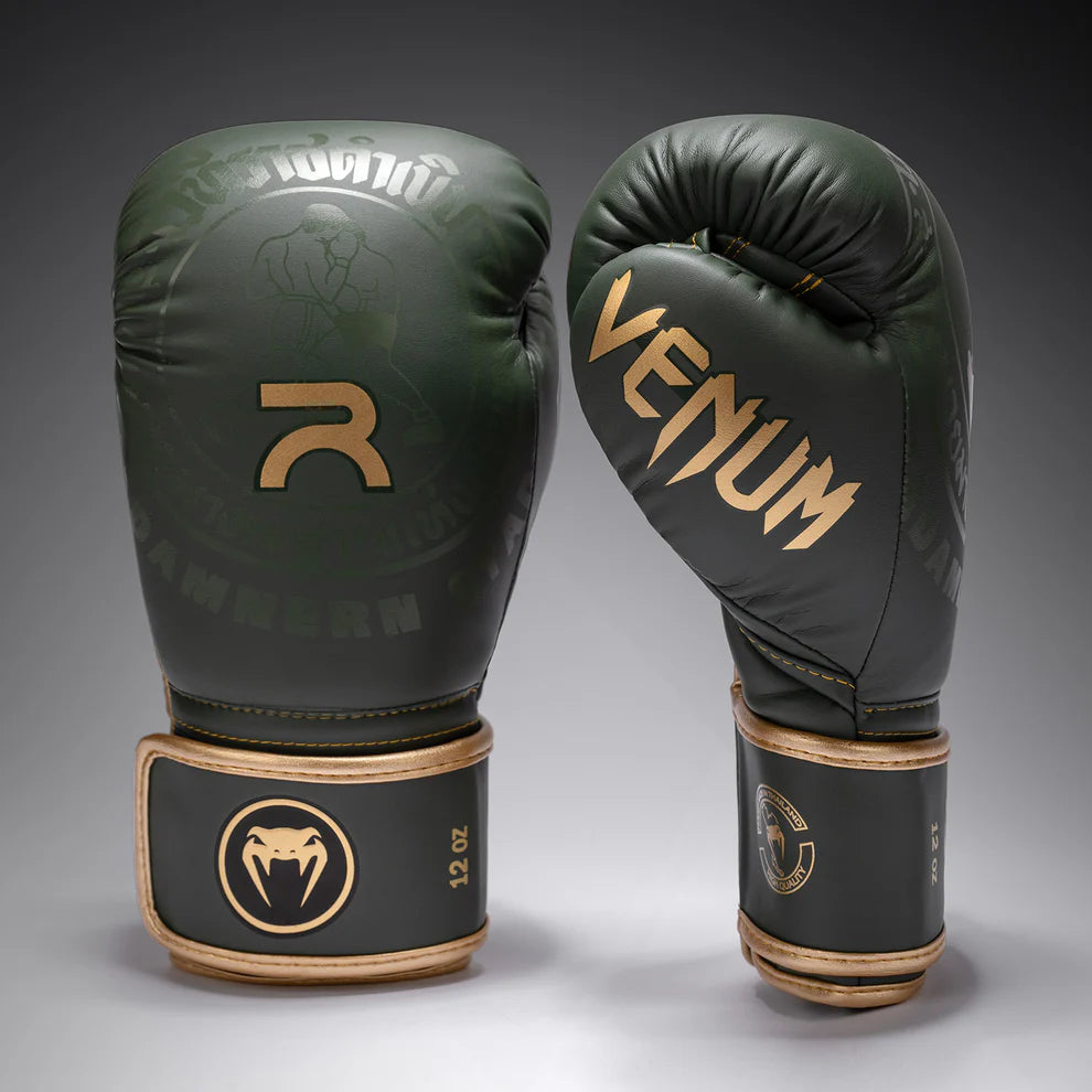 Guantes de boxeo Venum x Rajadamnern - Verde militar