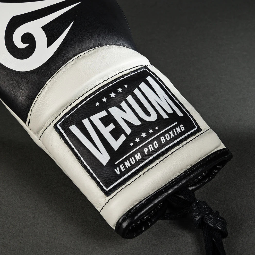 Guantes de boxeo profesionales con cordones Venum Giant 2.0 Mike Tyson