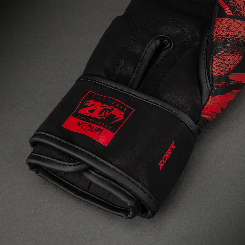 Guantes de boxeo Venum 20 Aniversario (Negro/Rojo)
