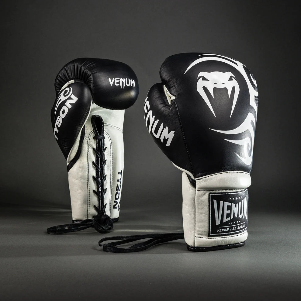 Guantes de boxeo profesionales con cordones Venum Giant 2.0 Mike Tyson